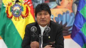 Las autoridades bolivianas acusan a Evo Morales de conspirar para un golpe de Estado, buscando desestabilizar el gobierno y sembrar caos en el país.