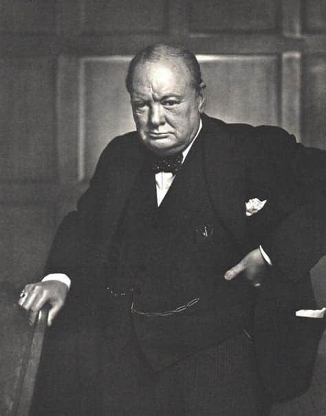 Un retrato icónico de Churchill regresa a Canadá, celebrando la resiliencia y el liderazgo capturados por el fotógrafo Yousuf Karsh en 1941.