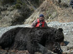 La muerte de "Grazer" impulsa esfuerzos para proteger a los osos y resalta la importancia de su conservación en el Fat Bear Week.