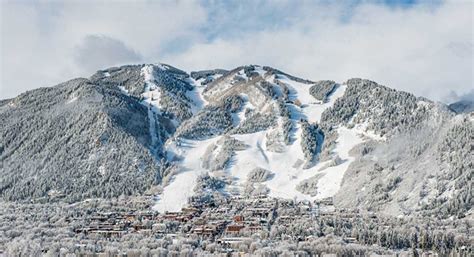 Más días de nieve en Colorado desafían la educación; estrategias virtuales emergen como solución ante frecuentes interrupciones escolares por tormentas.