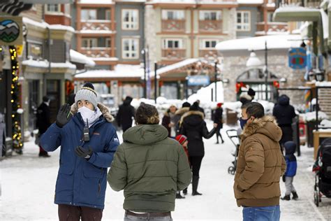 Canadá enfrenta un aumento del 15% en contagios. Autoridades destacan refuerzo de vacunas y medidas preventivas contra nuevas variantes. La colaboración ciudadana es crucial.