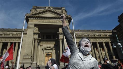 El gobierno de Bolivia implementa medidas para fortalecer el sistema judicial y garantizar transparencia, buscando estabilidad y confianza en medio de tensiones políticas.